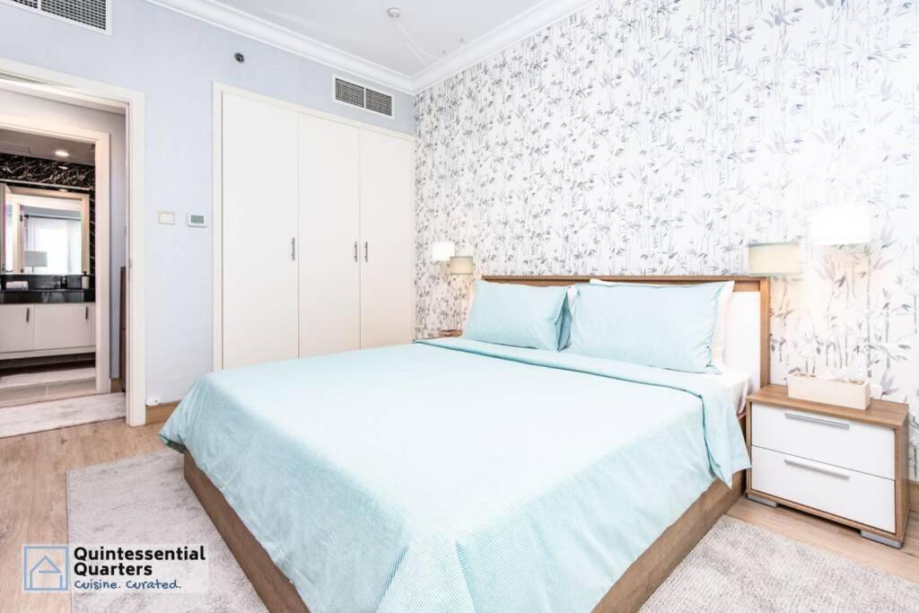 Downtown Cozy Home + Partitioned Living Room Dubai Ngoại thất bức ảnh